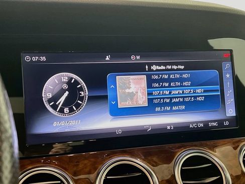 Used 2018 Mercedes-Benz E 300 4MATIC image 14