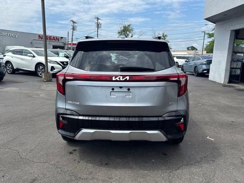 Used 2024 Kia Seltos S AWD/4WD image 3