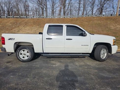 Used 2011 Chevrolet Silverado 1500 LT w/ All-Star Edition image 8
