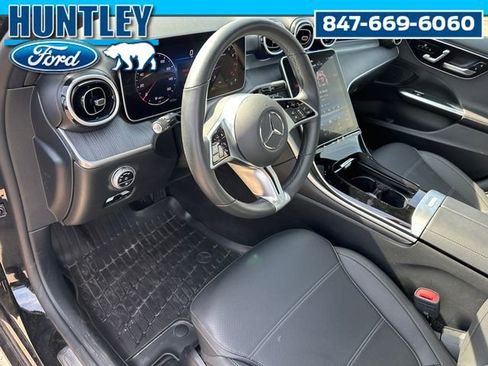 Used 2025 Mercedes-Benz C 300 4MATIC Sedan image 21