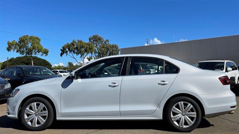 Used 2017 Volkswagen Jetta S FWD image 2
