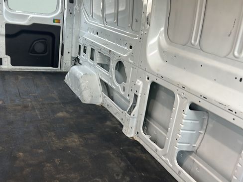 Used 2021 Ford Transit 250 Low Roof RWD image 8