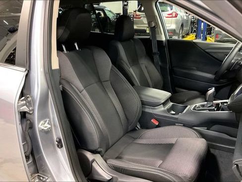 Used 2025 Subaru Outback Premium AWD/4WD image 7