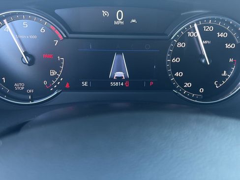 Used 2023 Cadillac XT4 Premium Luxury image 21