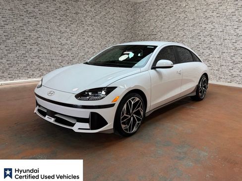 Used 2025 Hyundai Ioniq 6 SEL RWD image 3