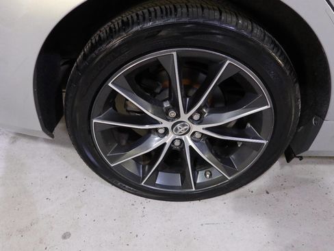 Used 2015 Toyota Camry XSE image 37