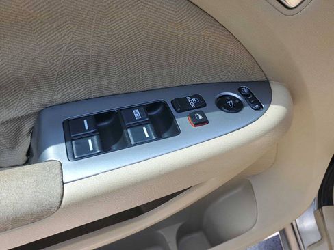 Used 2010 Honda Odyssey EX image 10