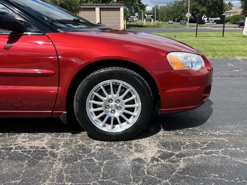 Used 2004 Chrysler Sebring LXi image 9