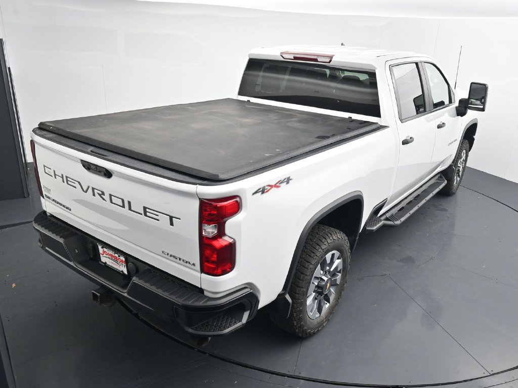 Used 2022 Chevrolet Silverado 2500 Custom w/ Custom Value Package AWD/4WD image 29