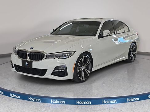 Used 2020 BMW 330i Sedan w/ M Sport Package RWD image 1