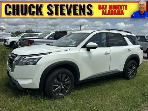 Used 2023 Nissan Pathfinder SV FWD image 1