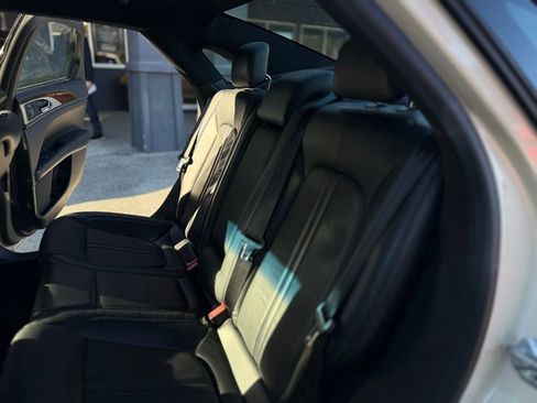 Used 2018 Lincoln MKZ Reserve image 25