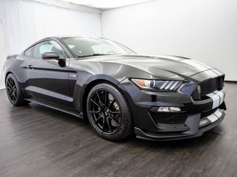 Used 2020 Ford Mustang Shelby GT350 w/ Technology Package image 24