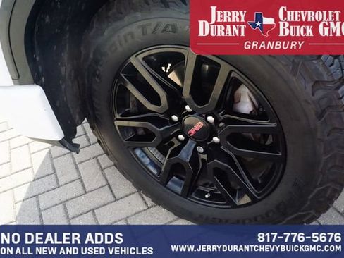 Used 2021 GMC Sierra 1500 Elevation w/ X31 Off-Road Package AWD/4WD image 9