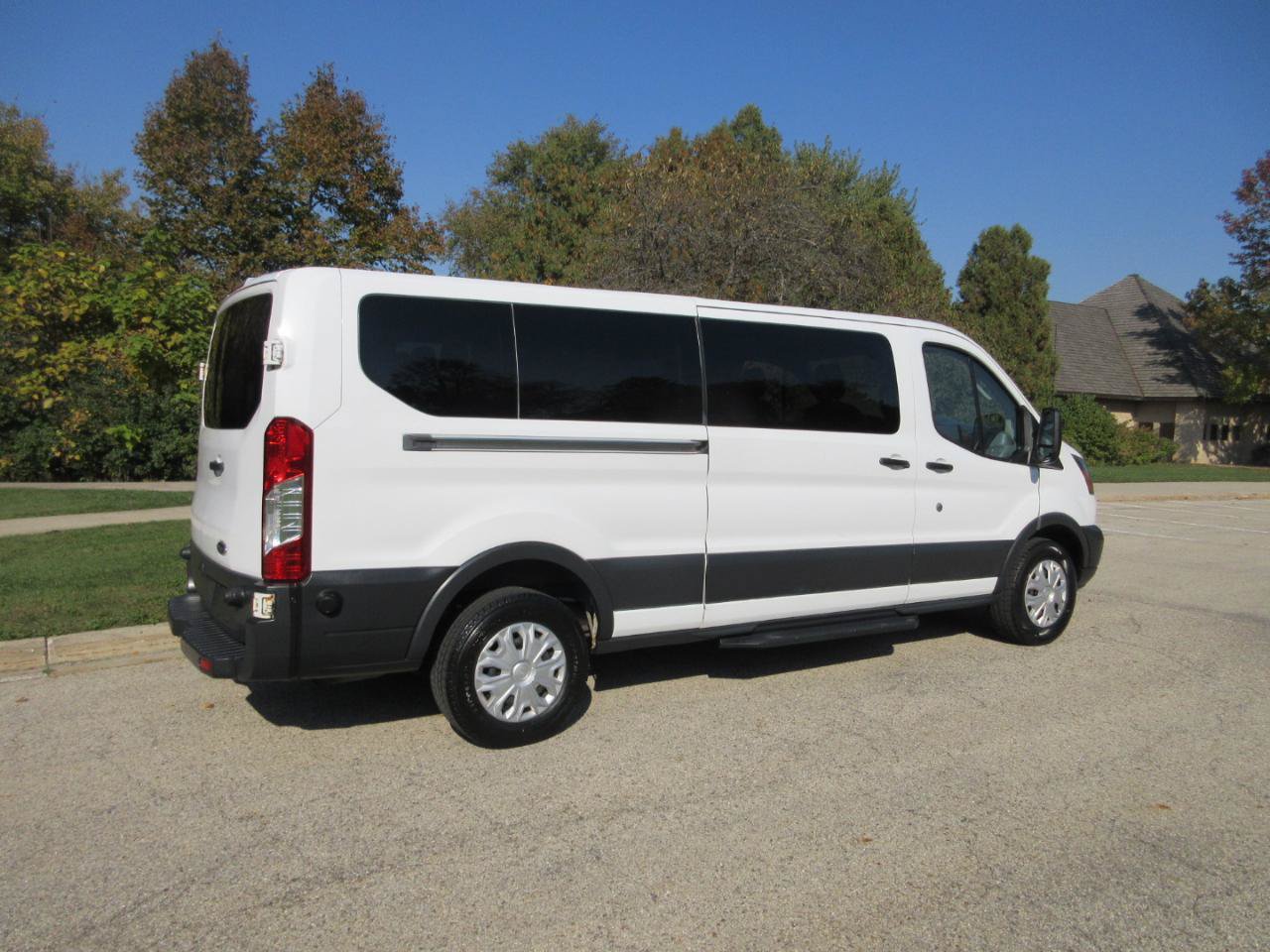 Used 2016 Ford Transit 350 XL RWD image 8