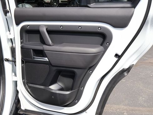 New 2026 Land Rover Defender 130 X-Dynamic SE AWD/4WD image 16