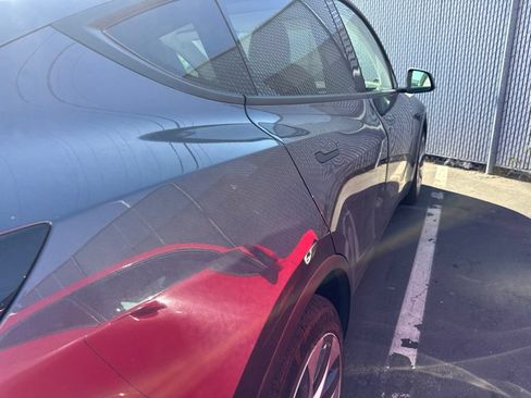 Used 2021 Tesla Model Y 2WD image 5