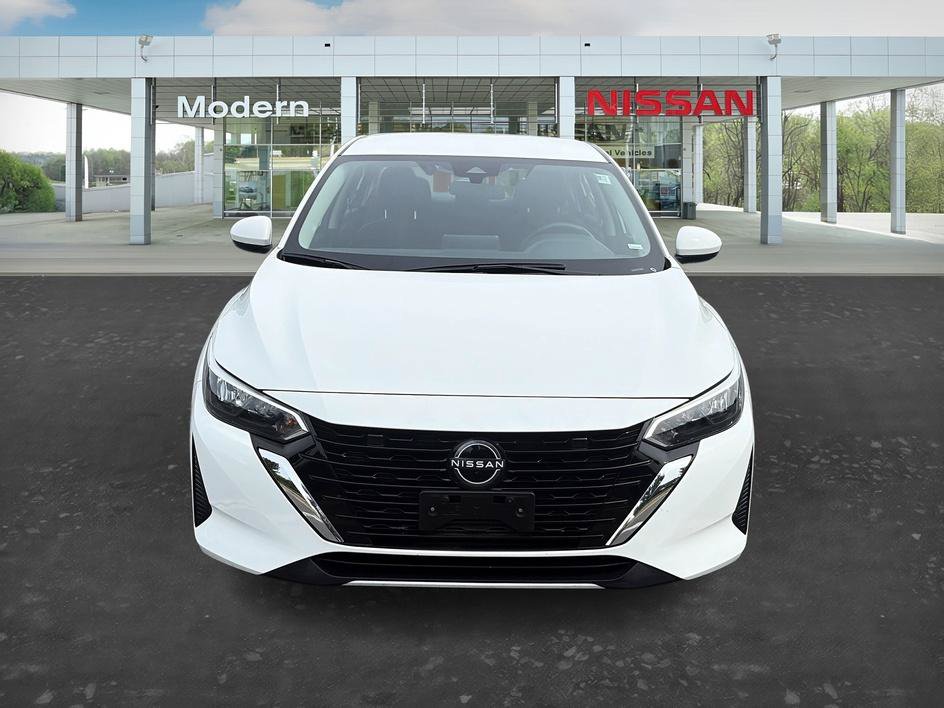 Certified 2025 Nissan Sentra SV FWD image 8