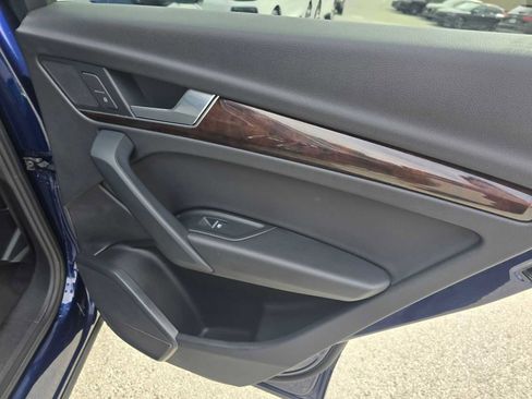 Used 2020 Audi Q5 2.0T Premium w/ Convenience Package image 13