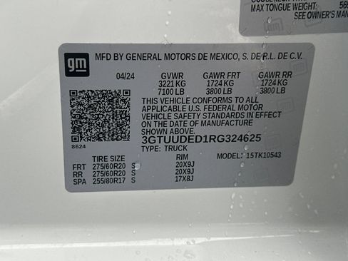 Used 2024 GMC Sierra 1500 SLT w/ SLT Premium Plus Package AWD/4WD image 53