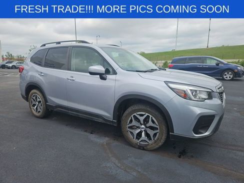 Used 2020 Subaru Forester Premium AWD/4WD image 8