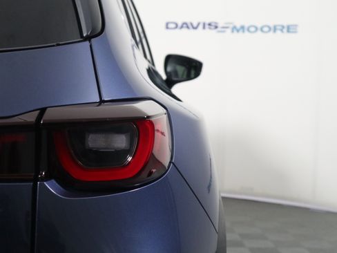 Certified 2025 MAZDA CX-50 AWD 2.5 S w/ Premium Plus Pkg image 5