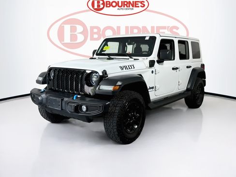 Used 2023 Jeep Wrangler Unlimited w/ Cold Weather Group AWD/4WD image 6