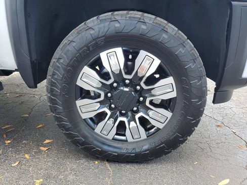 Used 2024 GMC Sierra 2500 Denali w/ Denali Reserve Package image 5