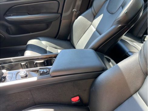 Used 2024 Volvo S60 B5 Core image 14