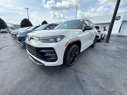 New 2026 Volkswagen Tiguan SE R-Line