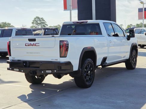 Used 2024 GMC Sierra 2500 AT4 w/ AT4 Premium Plus Package AWD/4WD image 5