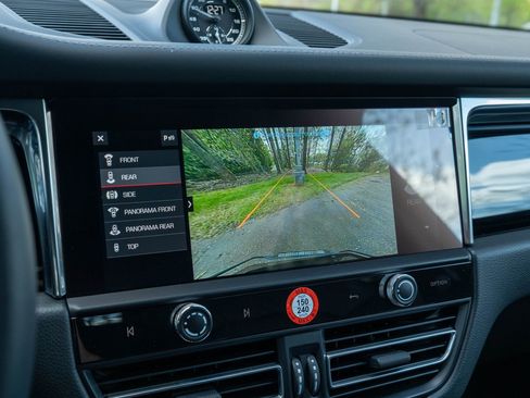 Certified 2026 Porsche Macan image 30