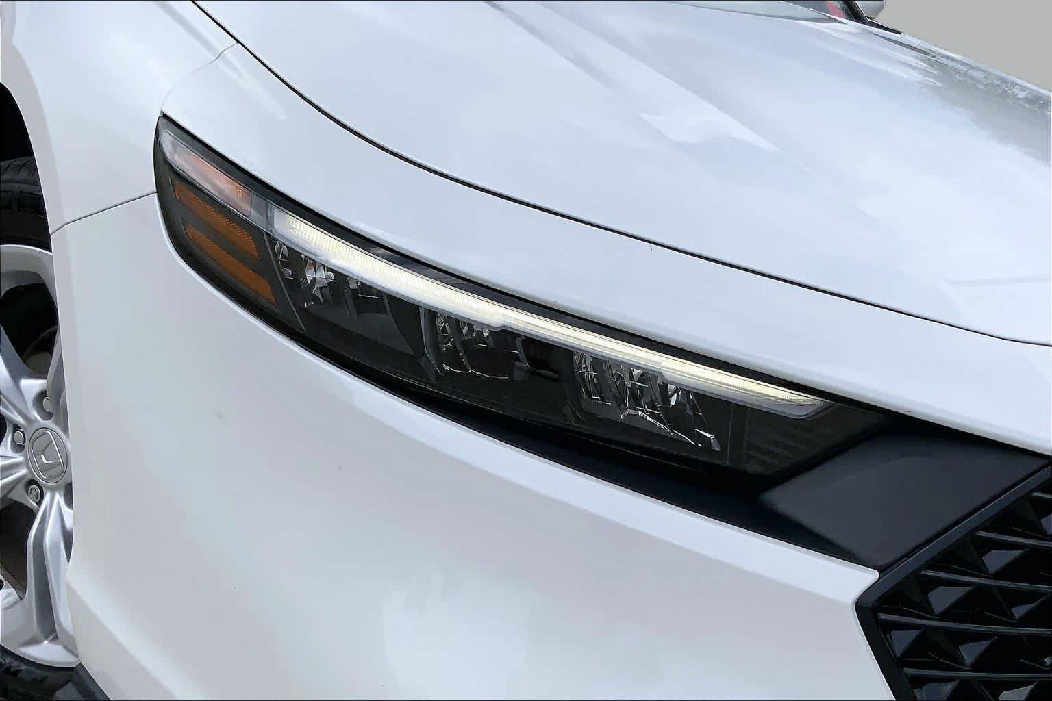 Certified 2025 Honda Accord LX image 27