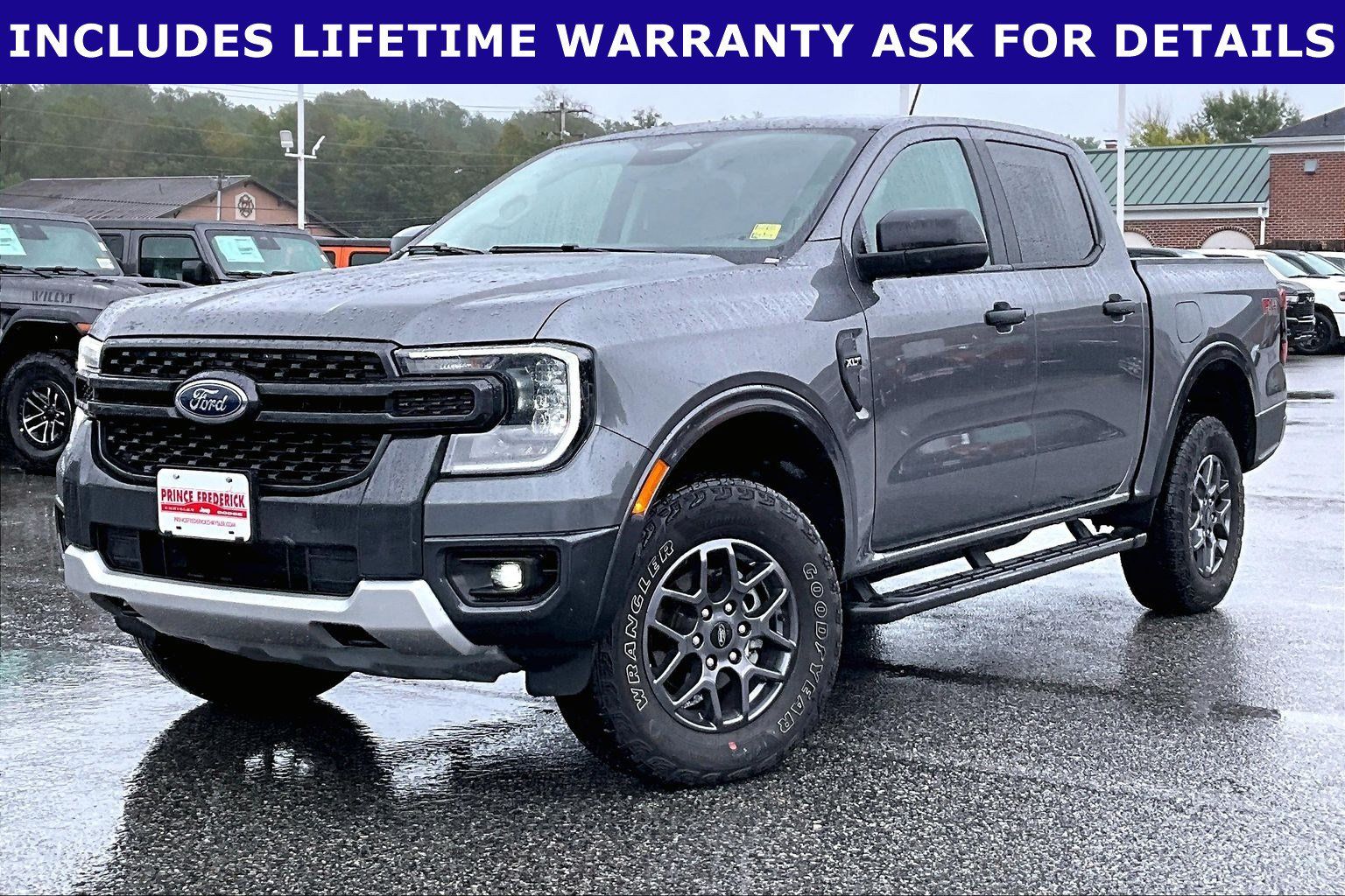 Used 2024 Ford Ranger XLT w/ FX4 Off-Road Package AWD/4WD image 3
