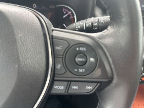 Used 2019 Toyota RAV4 Adventure w/ Cold Weather Package AWD/4WD image 18