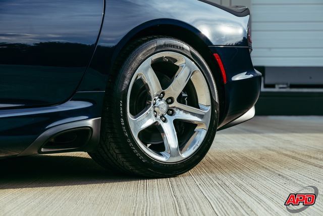 Used 2014 SRT Viper SRT-10 w/ Exterior Carbon Fiber Package RWD image 48