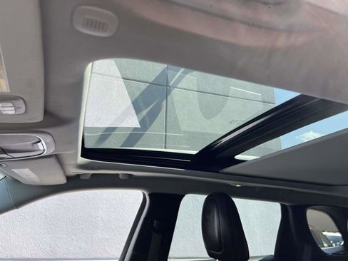 Certified 2021 Jeep Cherokee Limited image 18