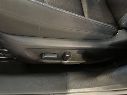 Used 2025 Nissan Altima 2.5 SV FWD image 18