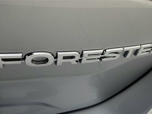 Used 2020 Subaru Forester Premium image 26