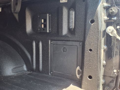 Used 2025 Ford F150 Raptor AWD/4WD image 8