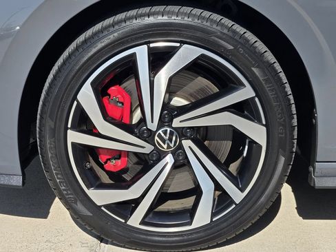 Used 2024 Volkswagen Jetta GLI Autobahn FWD image 11