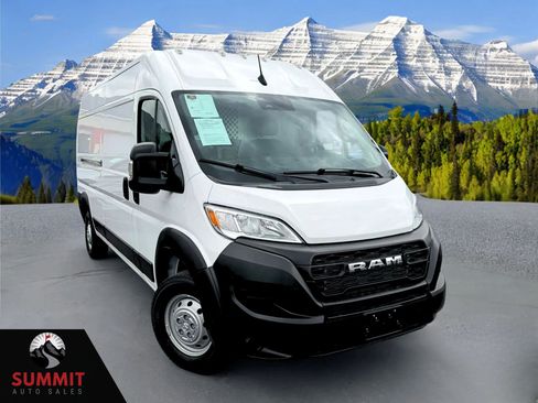Used 2023 RAM ProMaster 2500 FWD image 1