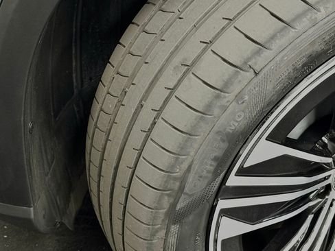 Certified 2023 Mercedes-Benz EQS 450+ 4MATIC SUV w/ Exclusive Trim Package image 19