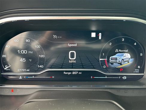 Used 2022 GMC Yukon SLT w/ SLT Premium Package image 28