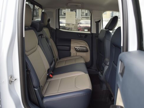 New 2025 Ford Maverick Lariat image 22