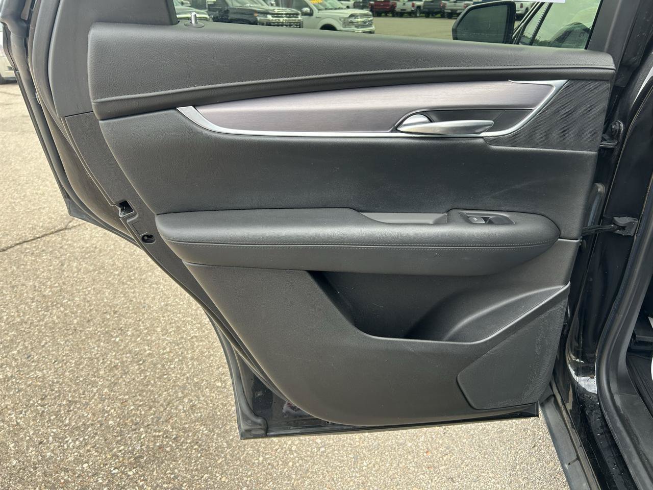 Used 2018 Cadillac XT5 Premium Luxury AWD/4WD image 13
