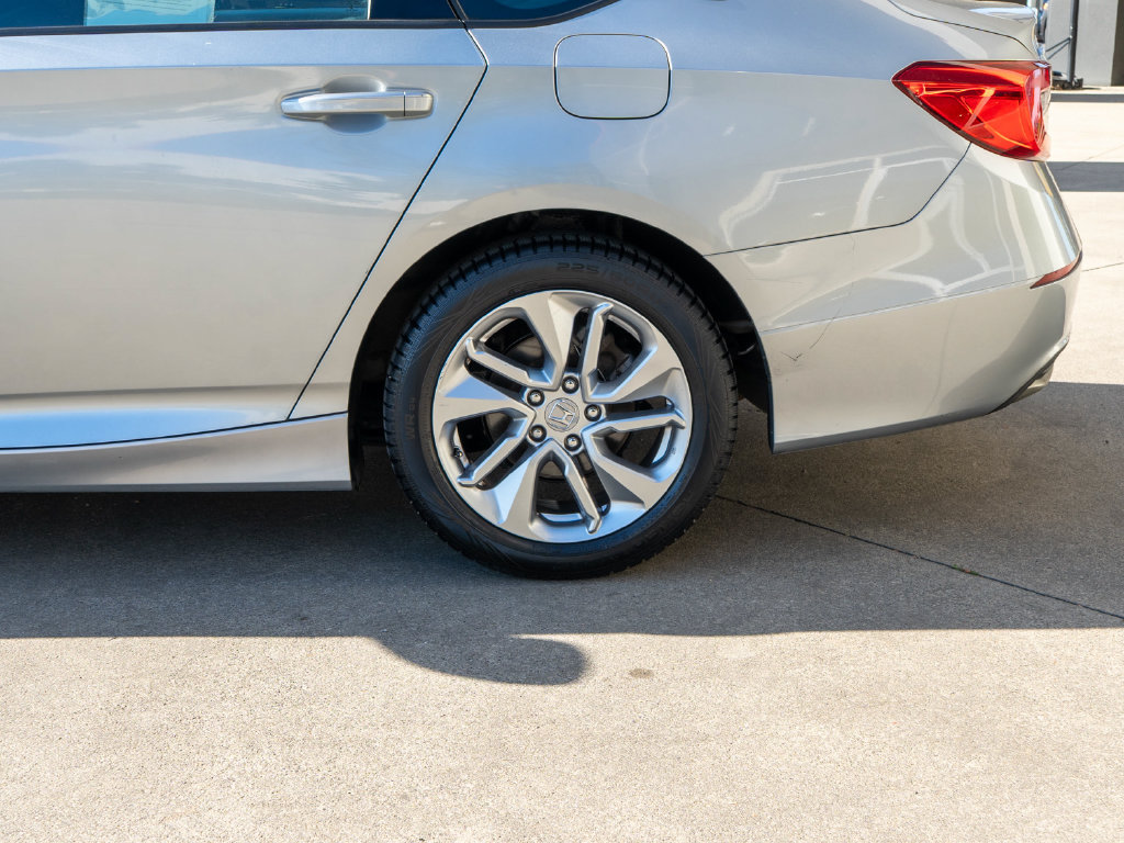 Used 2019 Honda Accord LX image 27