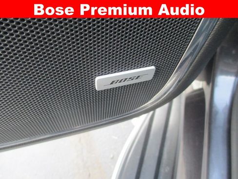 Used 2018 GMC Yukon XL SLT w/ Open Road Package AWD/4WD image 21