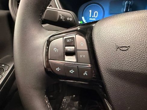 Used 2025 Ford Escape Platinum AWD/4WD image 30