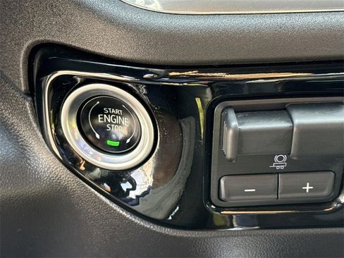 Used 2024 Chevrolet Silverado 1500 LT Trail Boss w/ Protection Package image 15